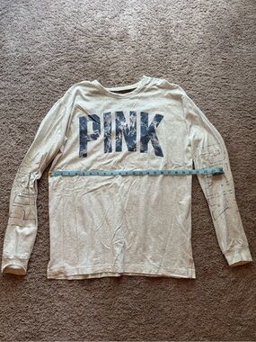 PINK Victoria's Secret Grey Long Sleeve Back Cutout Tee with Navy Graphic M